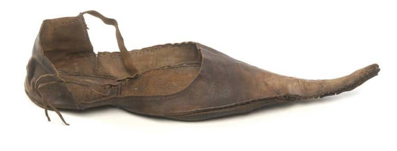 L'histoire de la chaussure à travers le temps - Chaussmart